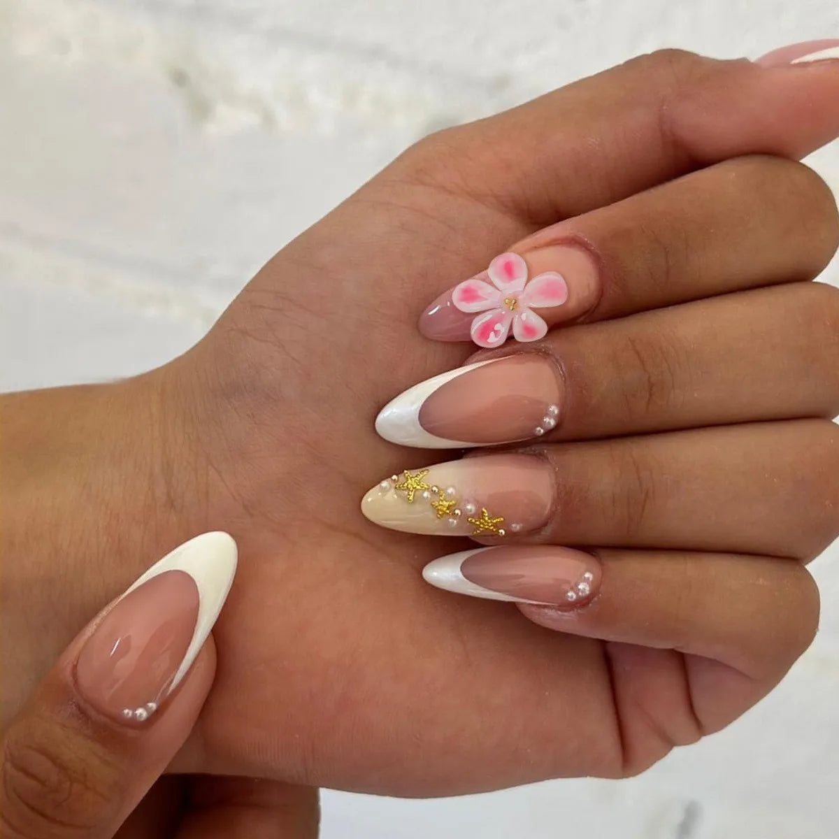 24pcs Factory Best-Selling French-Style Floral Water Diamond, Purely Handmade Self-Adhesive Press on Nails-11